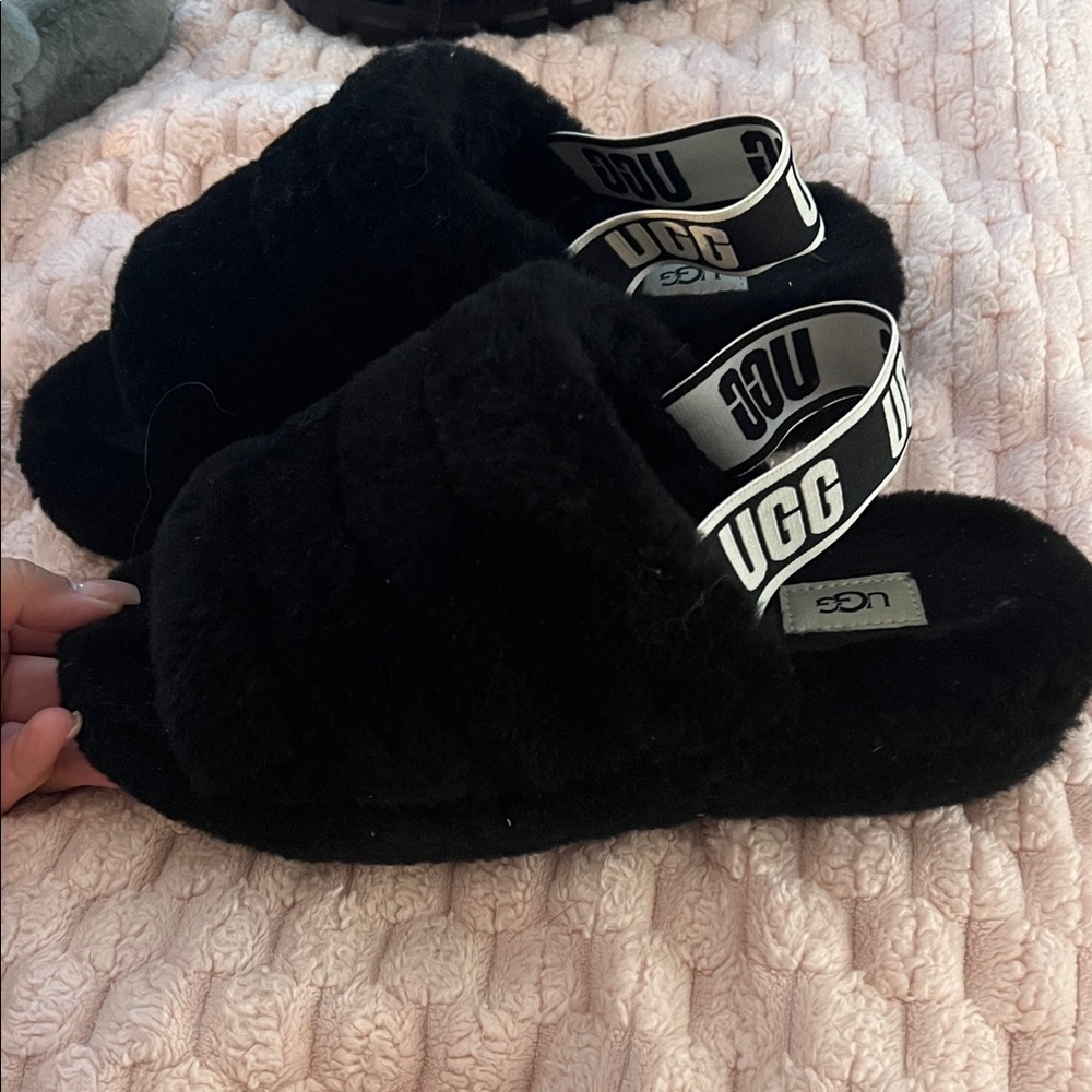 UGG Black Fluffy Slides
